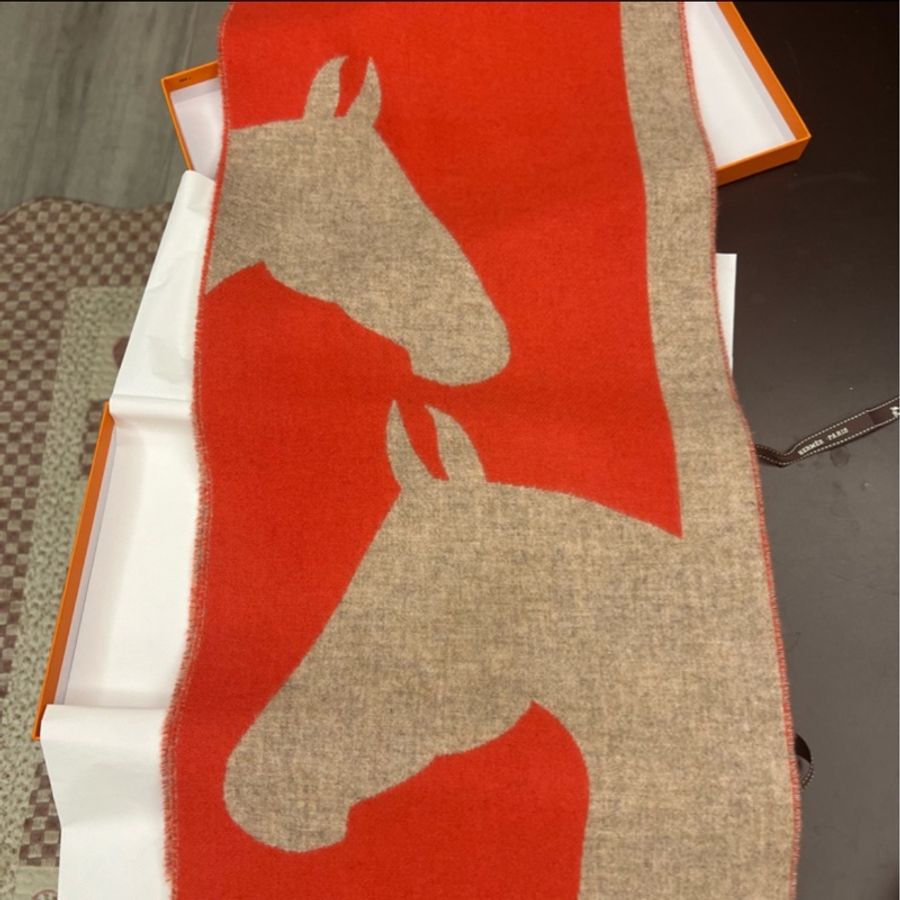 (🎉已售)全新正品附購證影本✨Hermes愛馬仕Casaque Love Story馬頭雙面雙色圍巾披肩cashmere 山羊絨-14