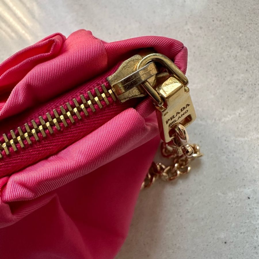 Prada 可愛蝴蝶結手提包（附鏈做hobo bag)-4
