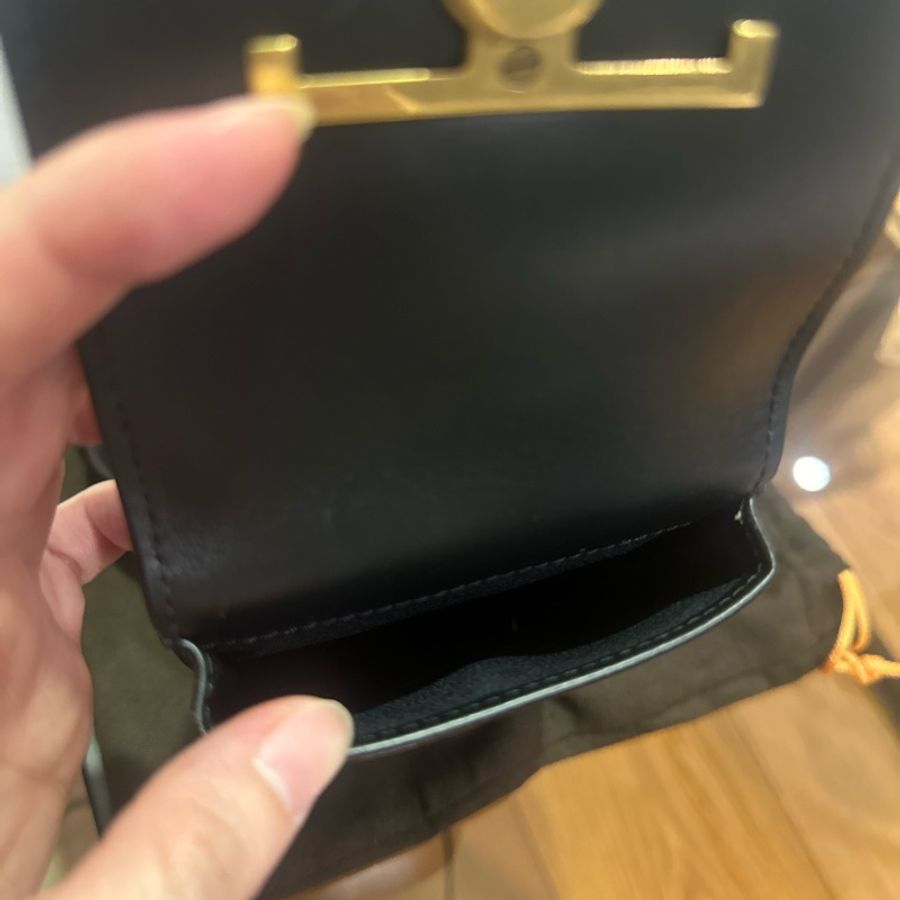 TOD’S黑色皮革金扣手機斜背包-8