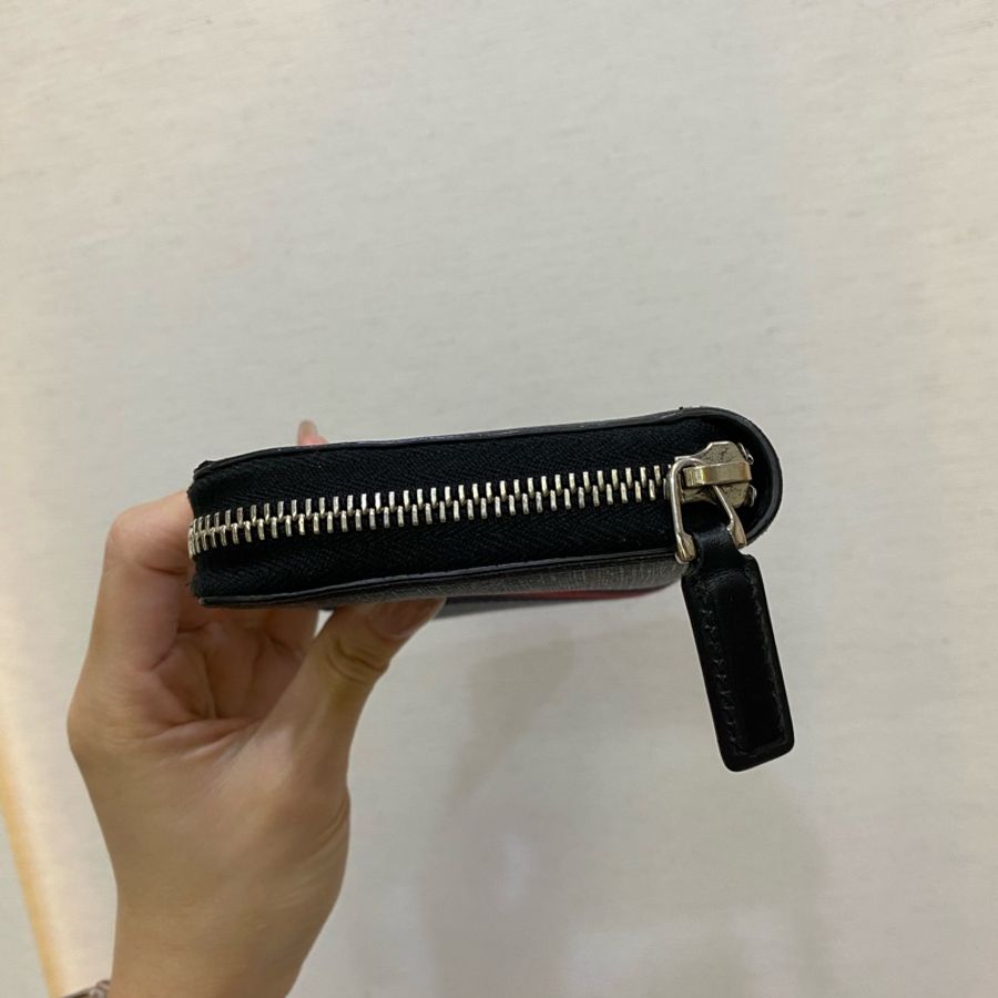 gucci 黑灰pvcㄇ拉12卡長夾-2