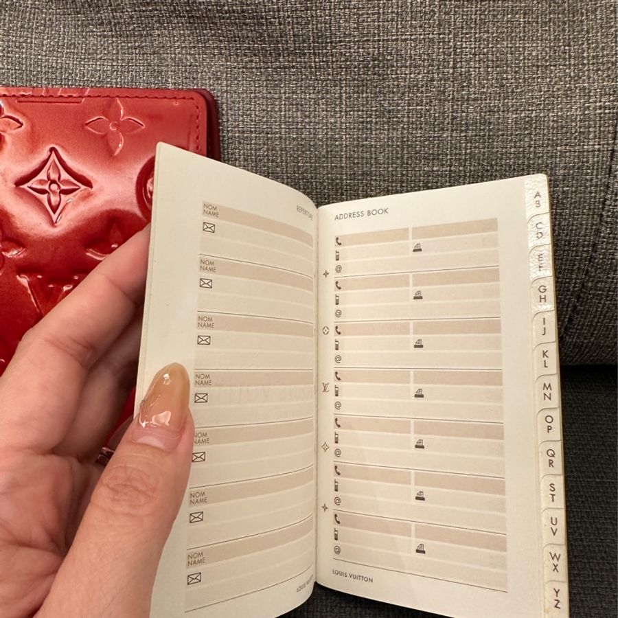 Louis Vuitton LV 6孔 紅色漆皮記事本-23