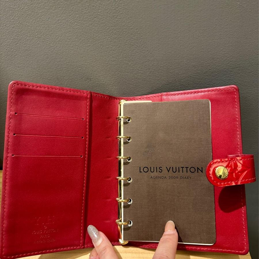 Louis Vuitton LV 6孔 紅色漆皮記事本-28