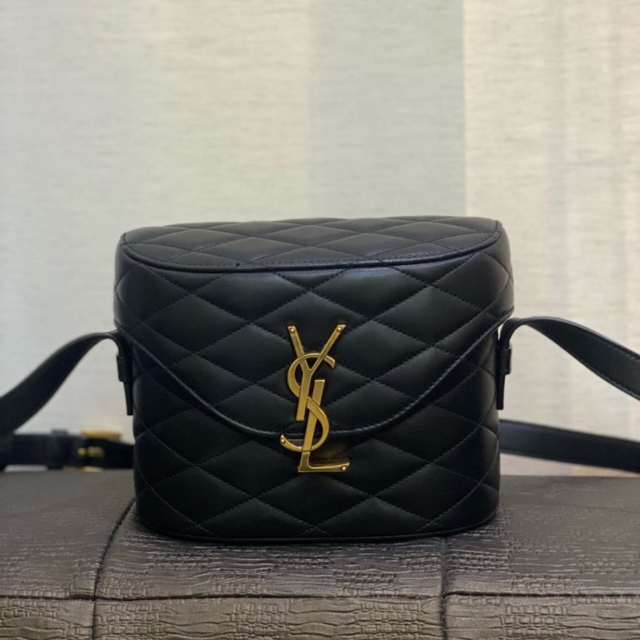YSL 黑牛皮霧金釦June box 斜背包-0