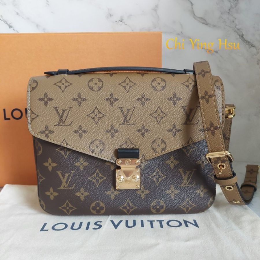 LV 老花 M44876 🎀現品實拍 🎀拼接雙色 郵差包 斜背 肩背 手提包~二手近新品-17