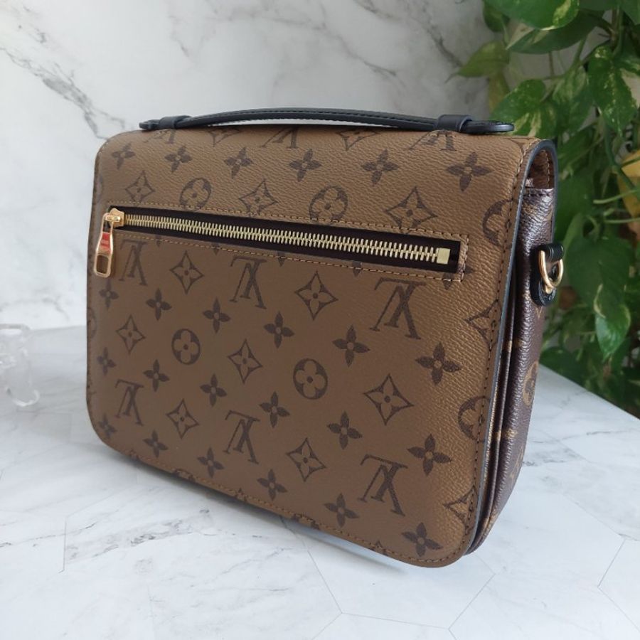 LV 老花 M44876 🎀現品實拍 🎀拼接雙色 郵差包 斜背 肩背 手提包~二手近新品-21