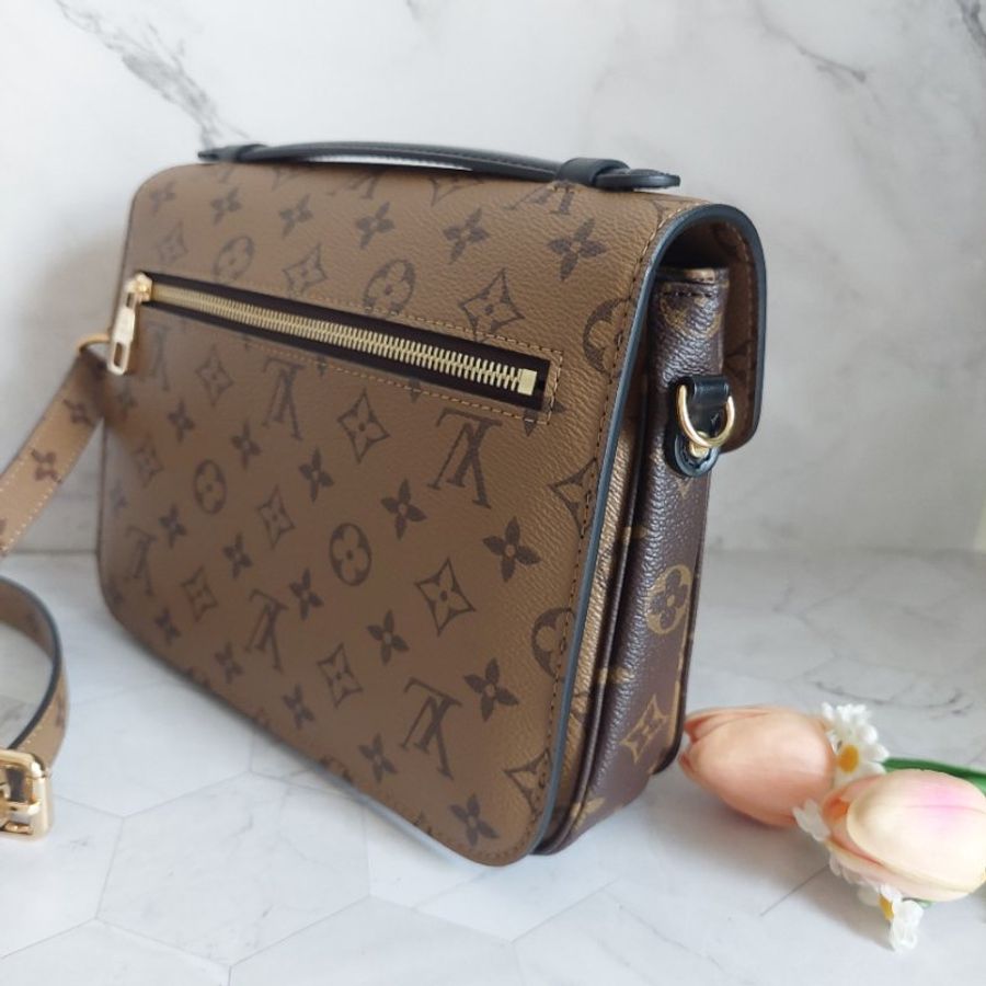 LV 老花 M44876 🎀現品實拍 🎀拼接雙色 郵差包 斜背 肩背 手提包~二手近新品-26