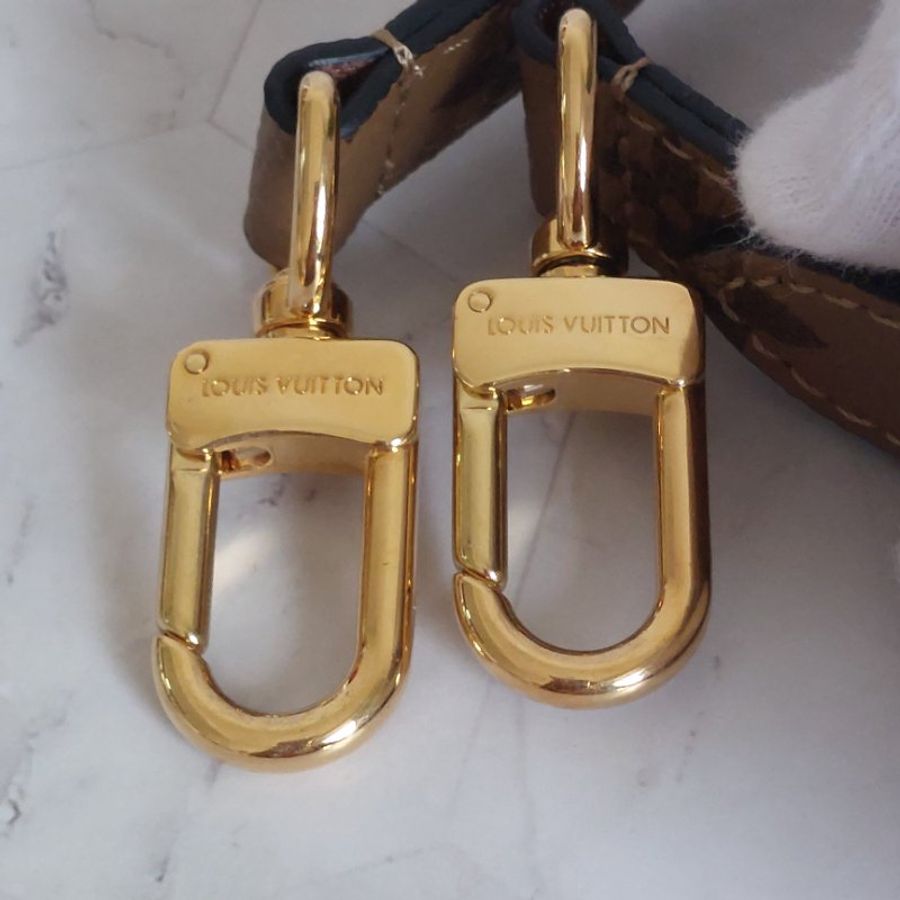 LV 老花 M44876 🎀現品實拍 🎀拼接雙色 郵差包 斜背 肩背 手提包~二手近新品-76