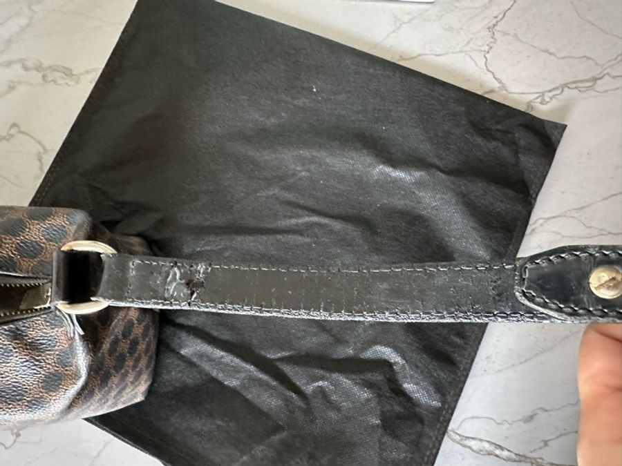 中古Celine Macadam 黑花飯盒袋-18