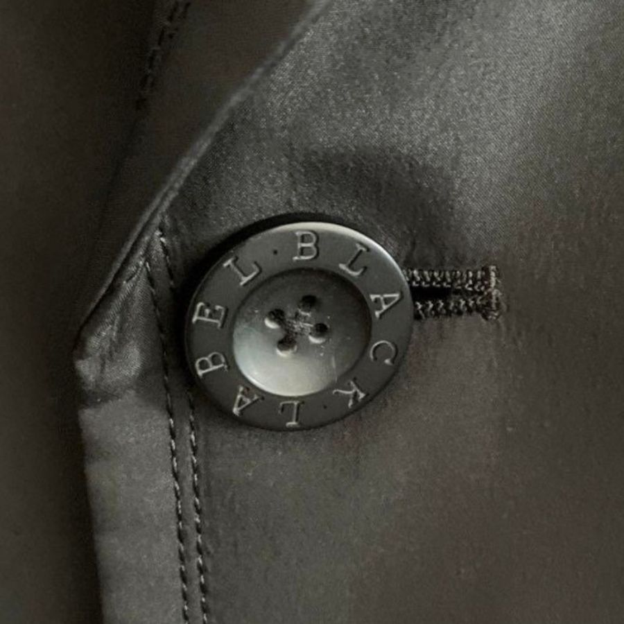 近新品/M碼/Burberry 男神風衣-17