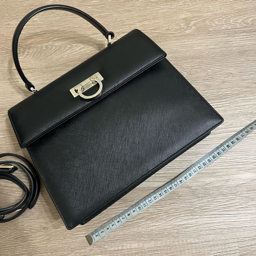 瑞奇二手精品 salvatore ferragamo 牛皮防刮 博物館包 美品-3