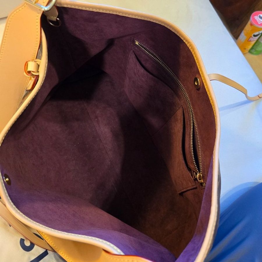 LOUIS VUITTON CarryAll MM-3