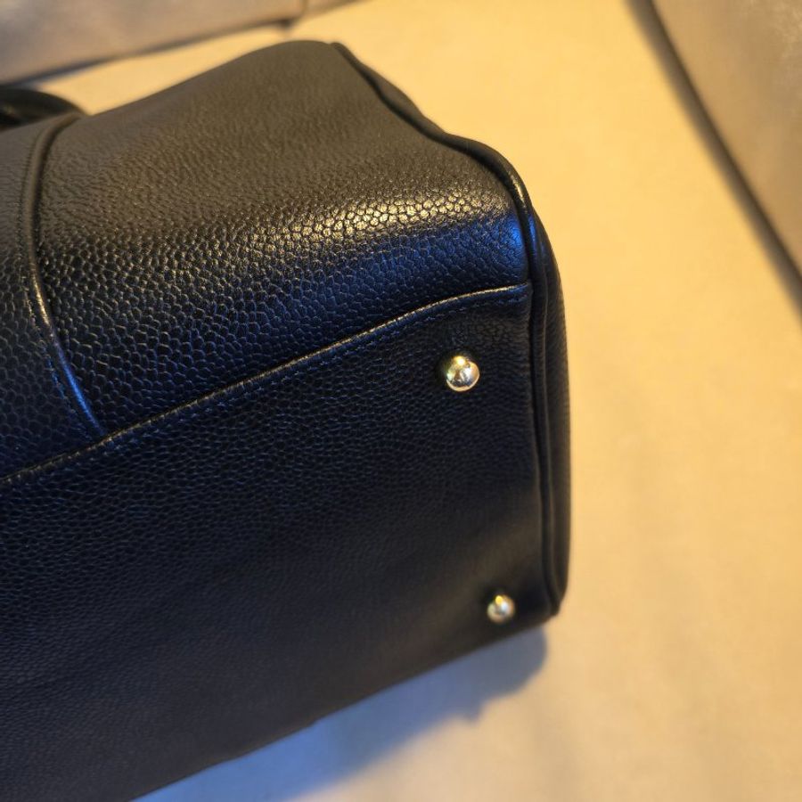 Chanel vintage黑金荔皮波士頓包-12