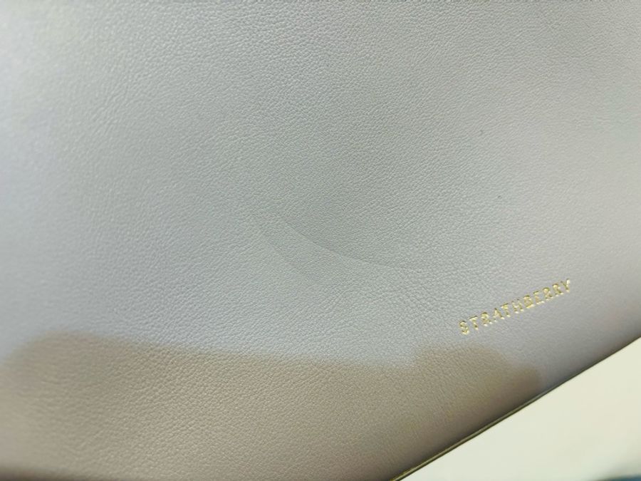 The Strathberry Tote - Frost Grey with Vanilla (季節限定款)-9