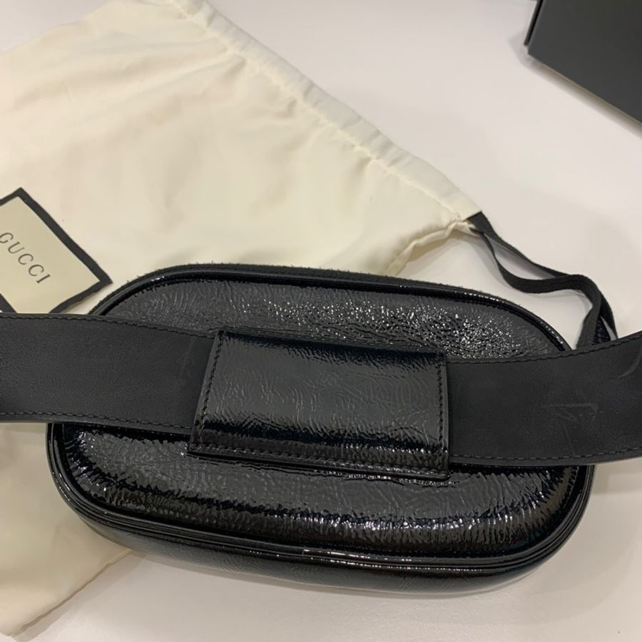 GUCCI 古馳 黑黃 亮面字體 限量 腰包 胸包 肩背包 胸口包 側背包 斜背包-6