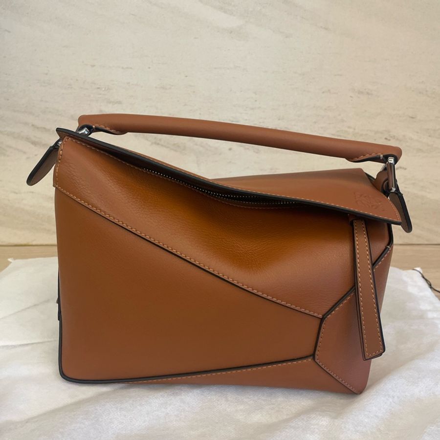 Loewe Puzzle Small Tan (棕色）-0