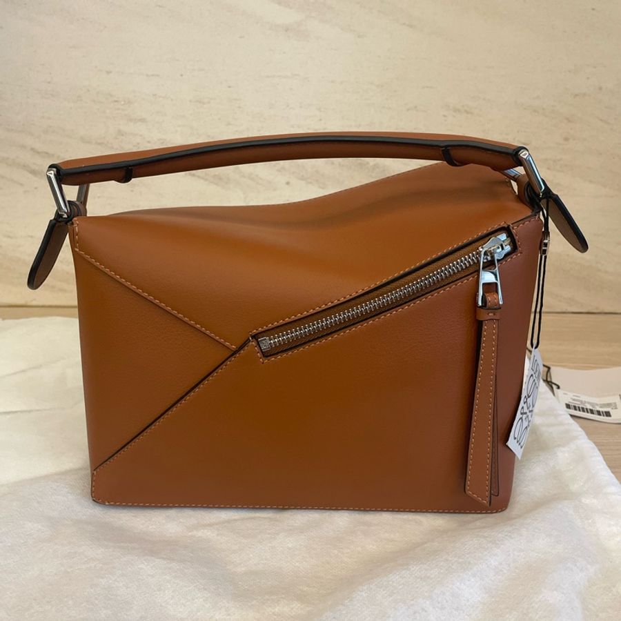 Loewe Puzzle Small Tan (棕色）-1