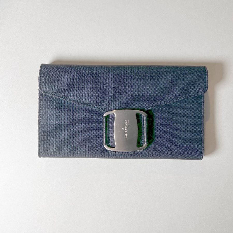Ferragamo黑色卡片錢包長夾小手袋肩背側背孭袋 原裝盒 送肩帶-1