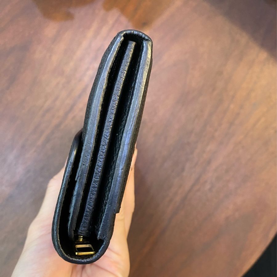 LV 黑牛皮信封下蓋Sarah長夾-4