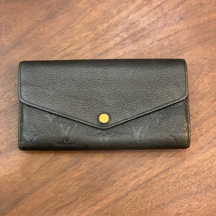 LV 黑牛皮信封下蓋Sarah長夾-5