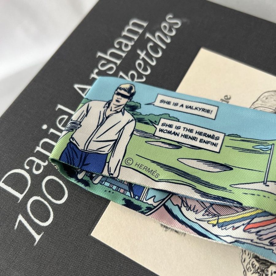 SS2021 Hermes 絲斜紋布圍巾 Wow Twilly-4