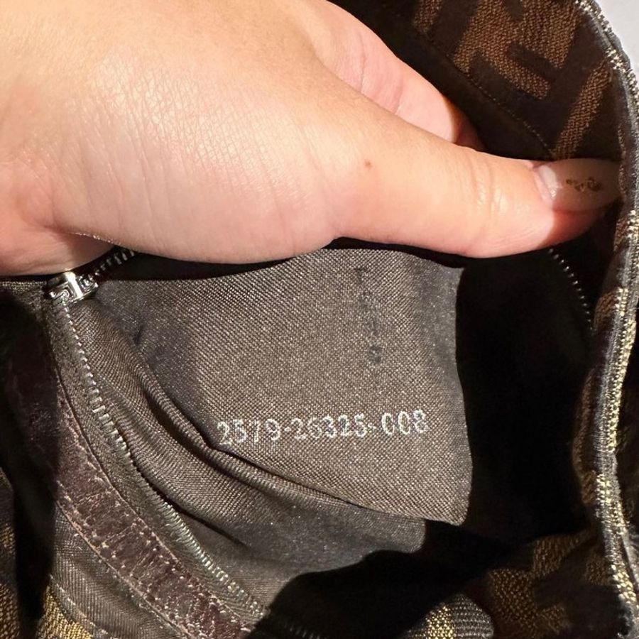 Fendi 經典大法棍 老花-6