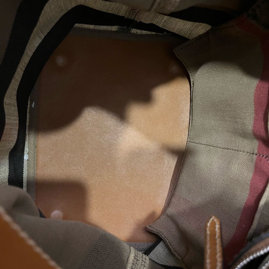 Burberry 千頌伊水桶包 大款85新-8