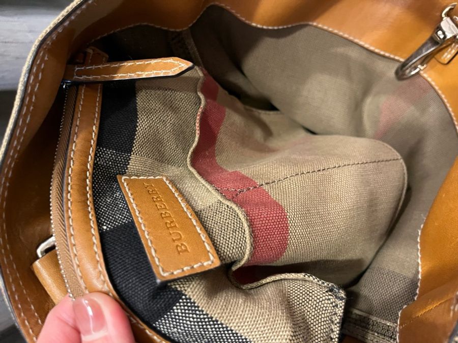 Burberry 千頌伊水桶包 大款85新-9