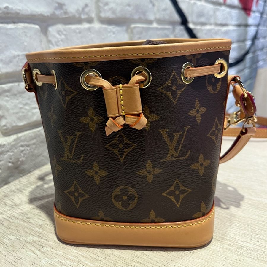 近全新 正品 2024/02月底購入 精品LV nano noe LV迷你水桶包 限量稀有品 可斜背 可手提-0