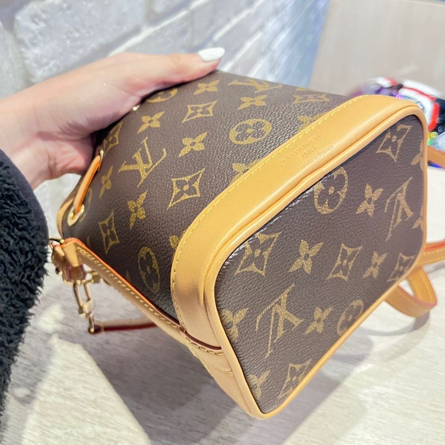 近全新 正品 2024/02月底購入 精品LV nano noe LV迷你水桶包 限量稀有品 可斜背 可手提-12