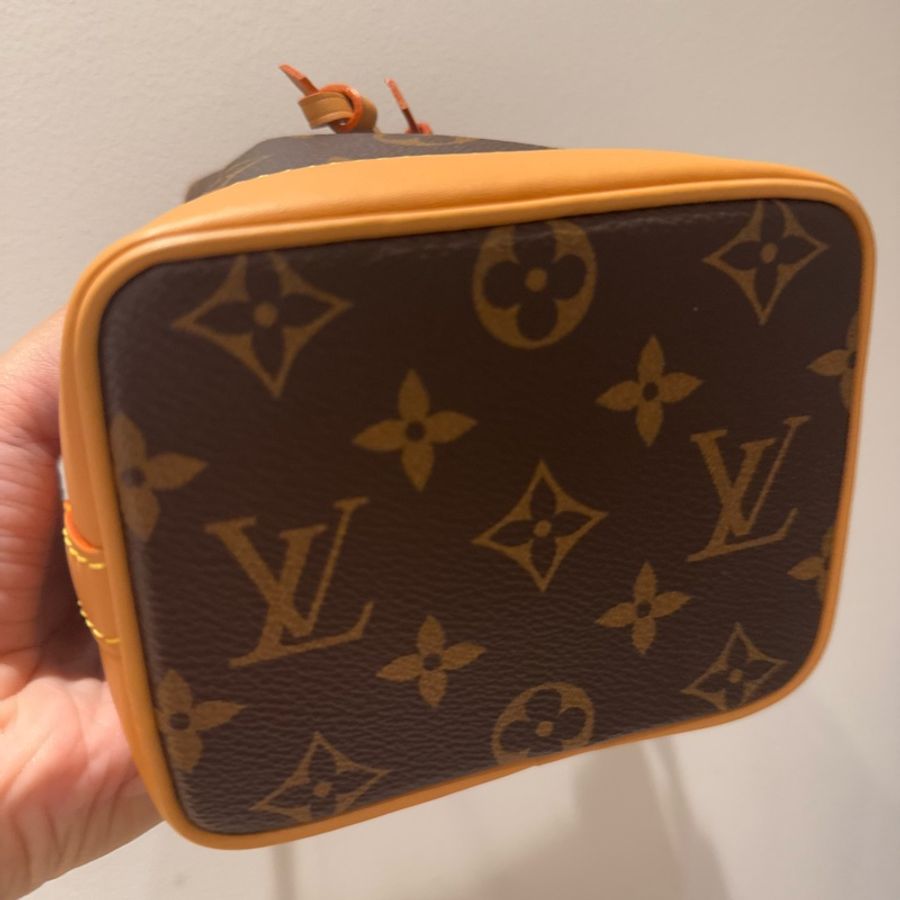 全新L V迷你小水桶包盒裝購買證明都有斜背-1