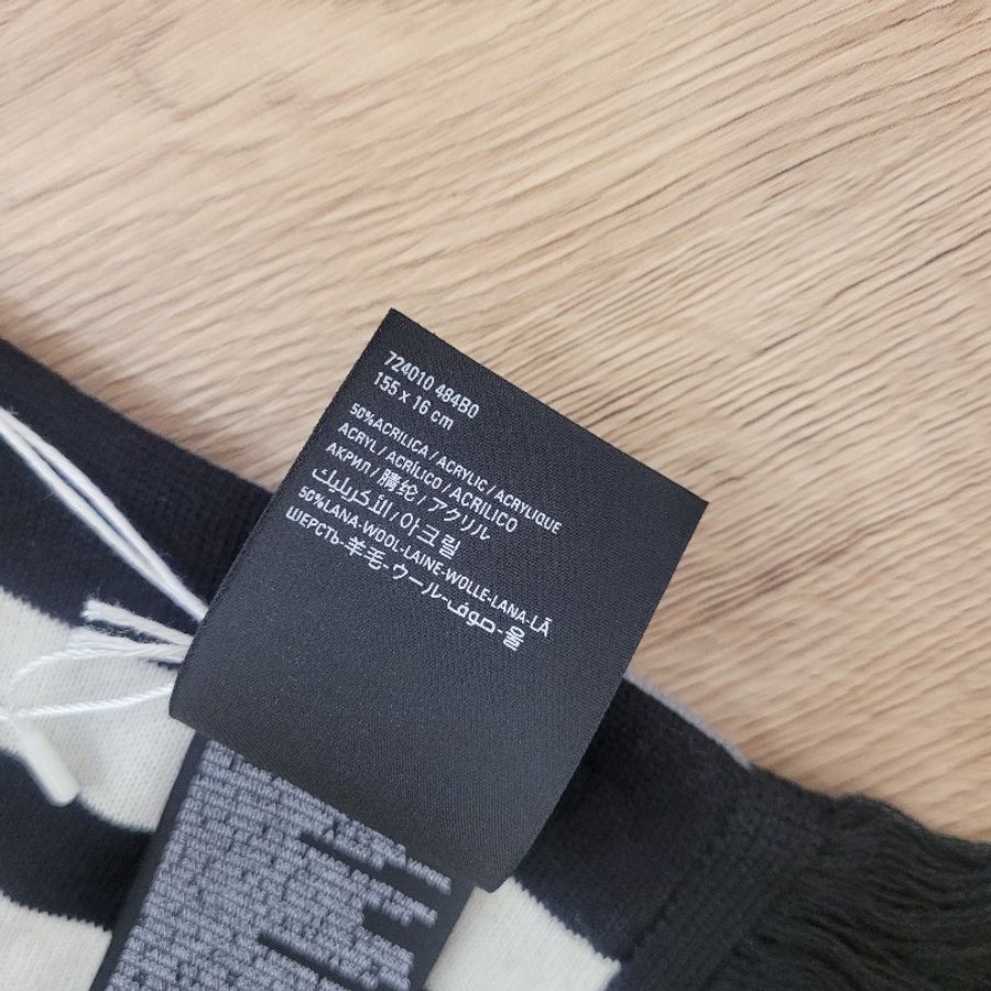 Balenciaga x Adidas 聯名款羊毛圍巾-5
