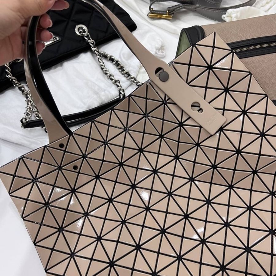 三宅ㄧ生 ISSEY MIYAKE 三宅一生 粉裸色 手提包 肩背包 手拿包 托特包-6