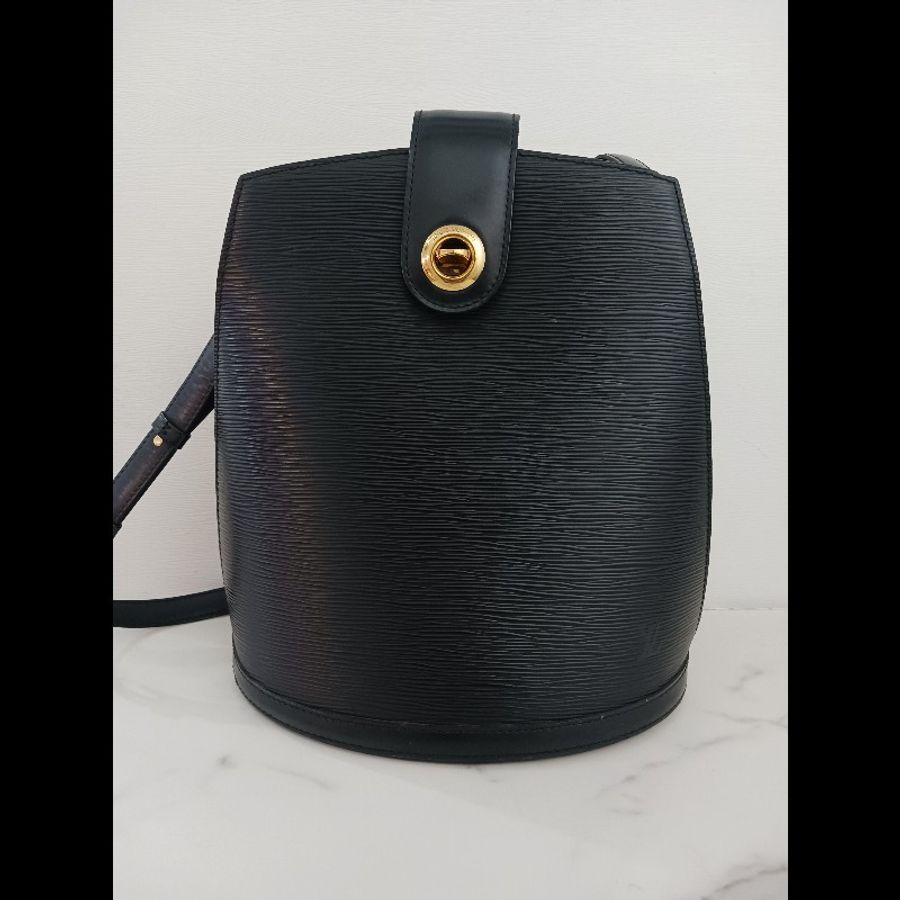 Louis Vuitton-14
