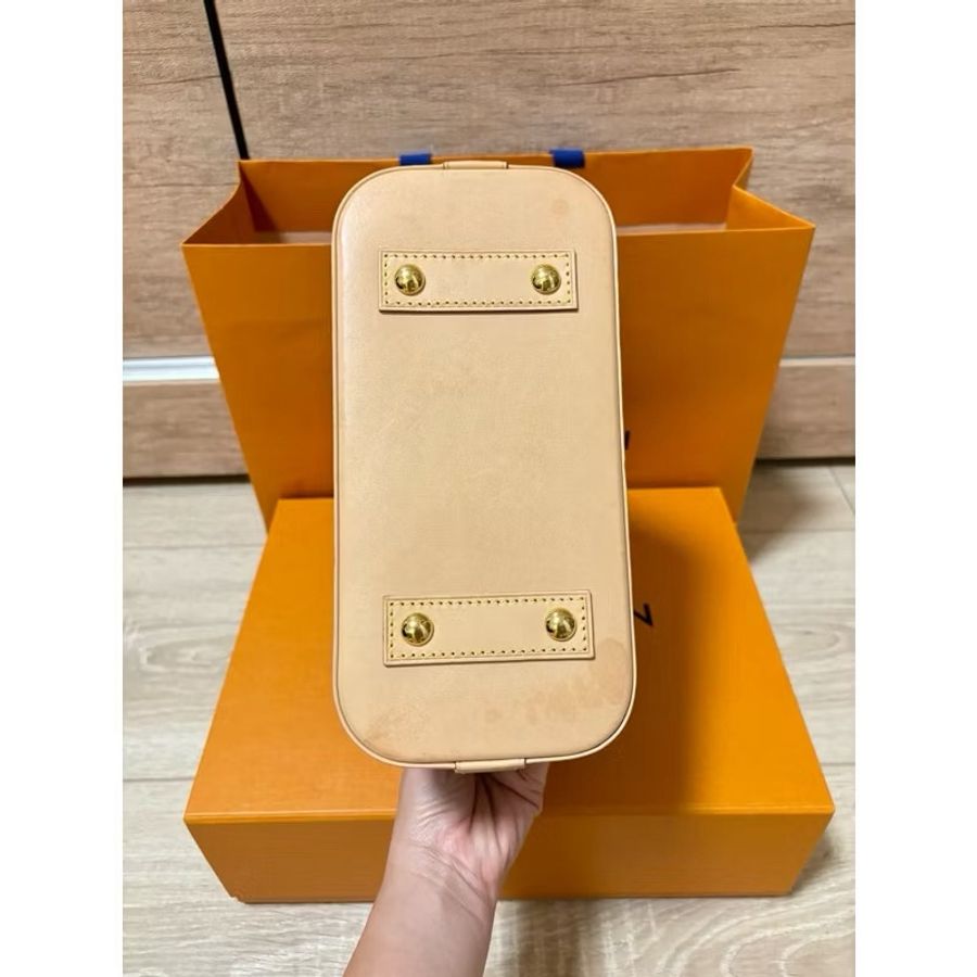 LV Alma 老花貝殼bb 包包 斜背包 (晶片款)附購證-8