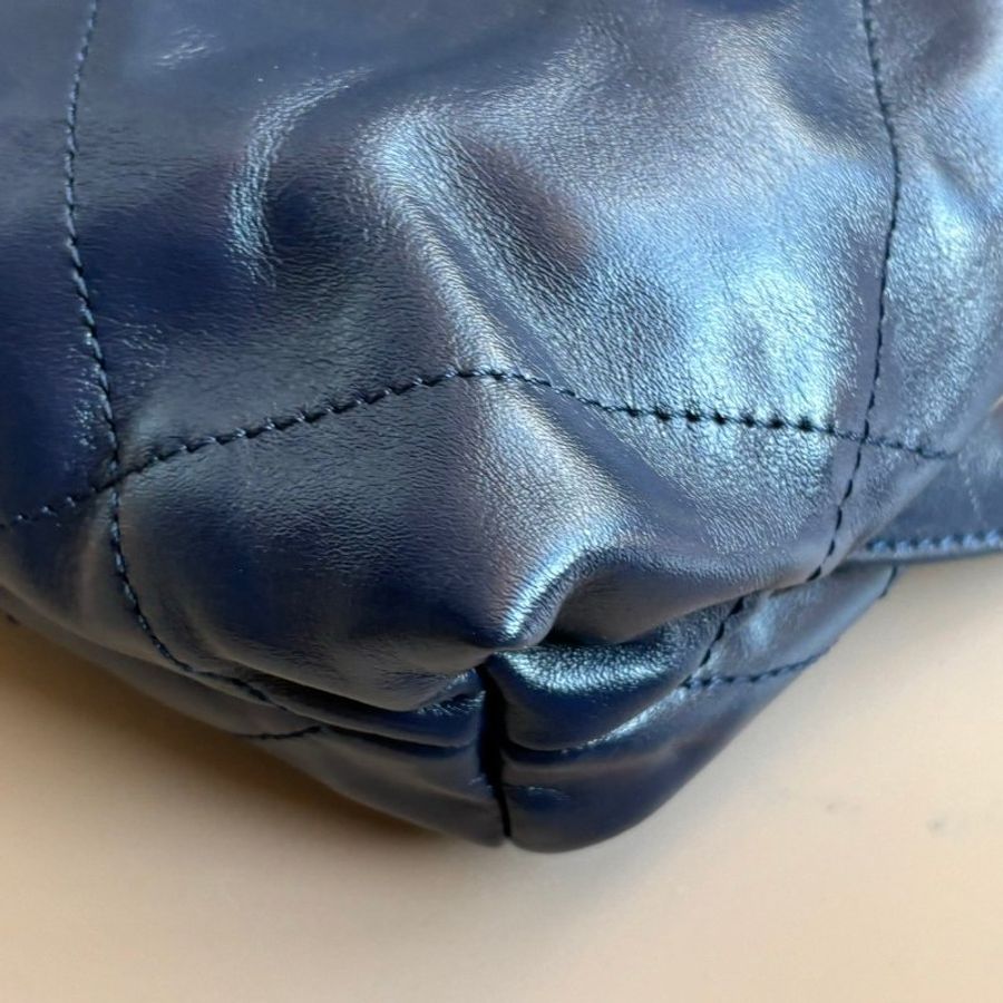 ::CHANEL:: 22 BAG AS3859 深藍色手提後背包-7