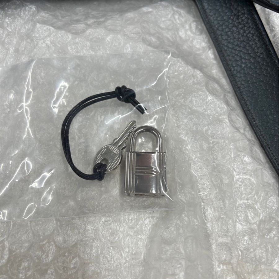 《初》 Hermes 霧霾藍銀釦菜籃子Picotin 22 MM-24