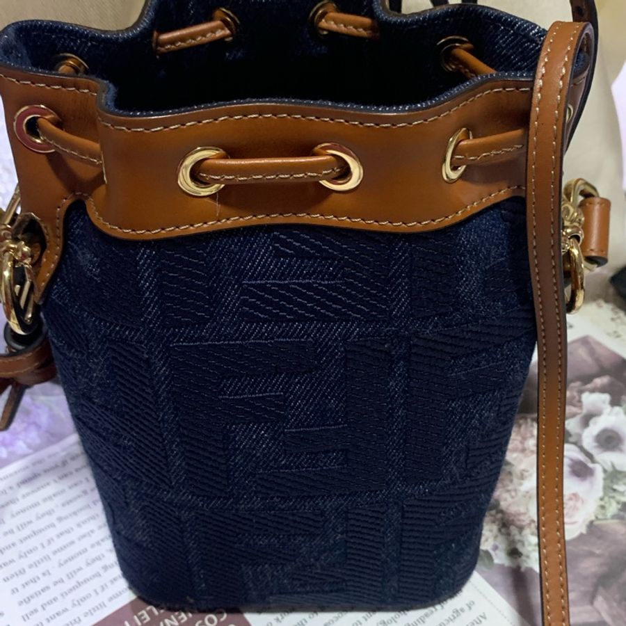 Fendi 牛仔老花小水桶包-8