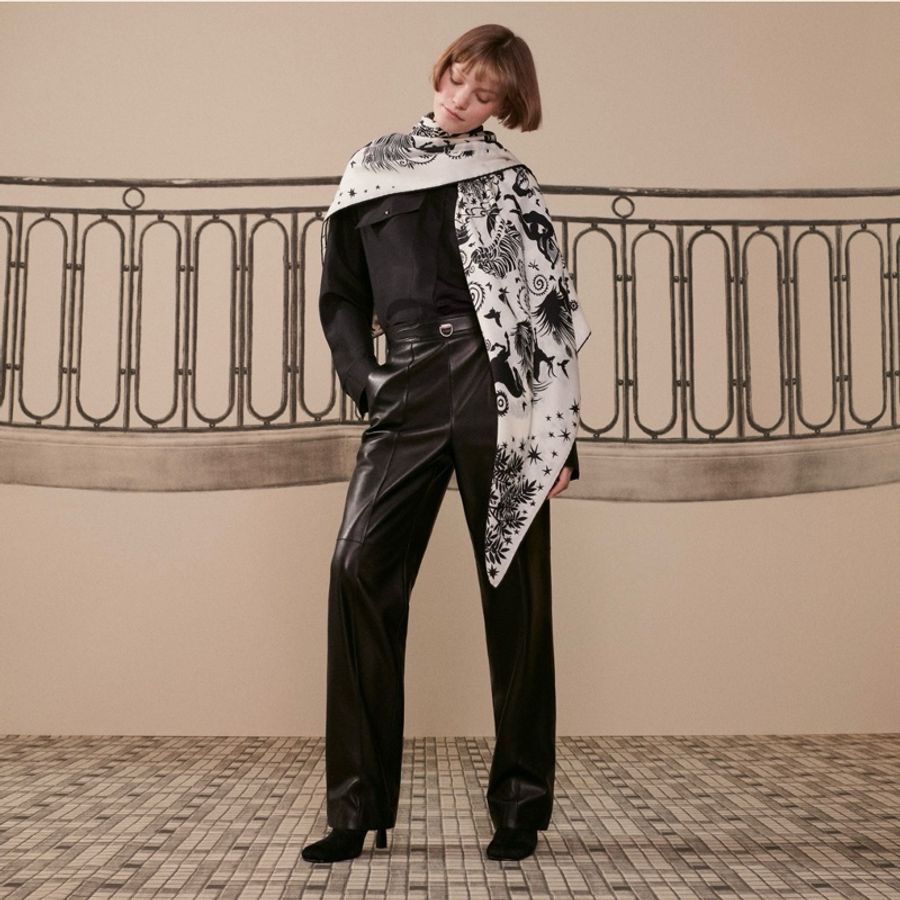 全新 現貨 🧡 Hermes 女裝 scarf shawl 140 絲巾 圍巾 絲羊絨🧣Sous le Charme d'Orphee 俄耳甫斯的魔力-1