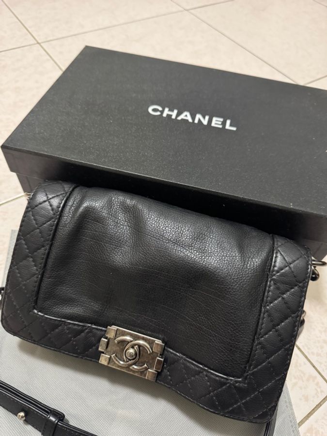 Chanel Leboy 黑銀牛皮翻蓋包 雷標18開-1