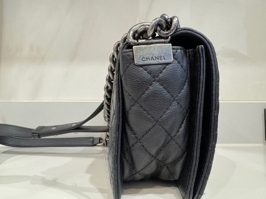 Chanel Leboy 黑銀牛皮翻蓋包-2