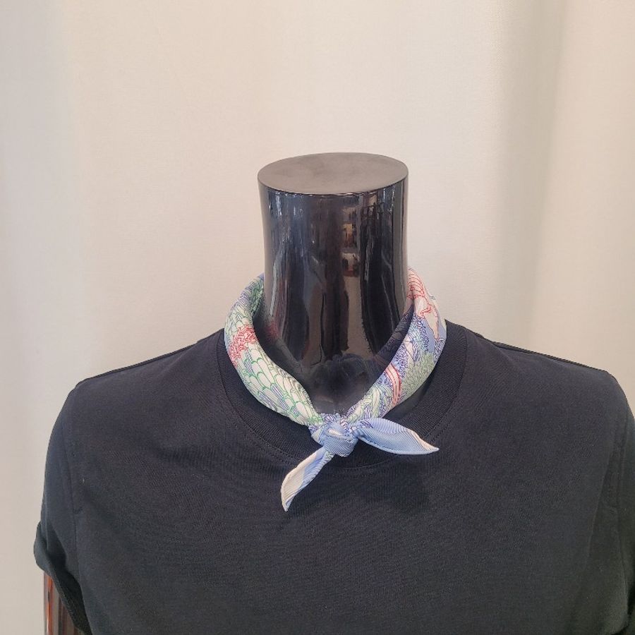 Hermès 手工捲邊真絲方巾 42cm-3
