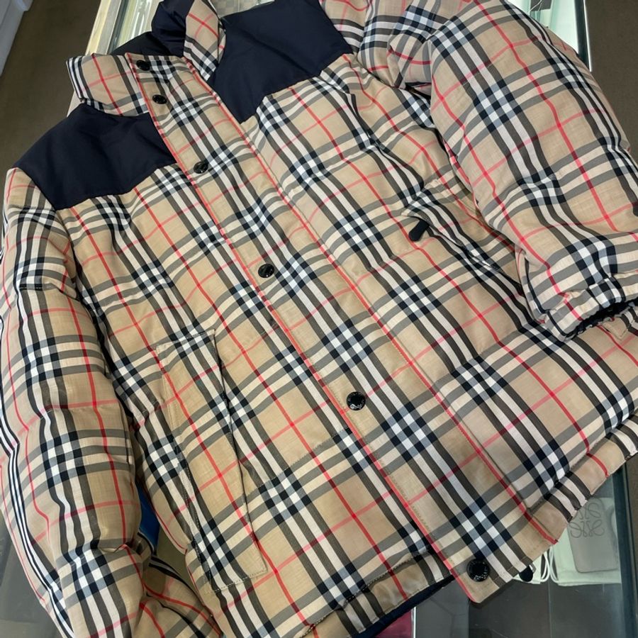▪️富貴選物FUGUEI▪️BURBERRY 經典格紋羽絨服-7