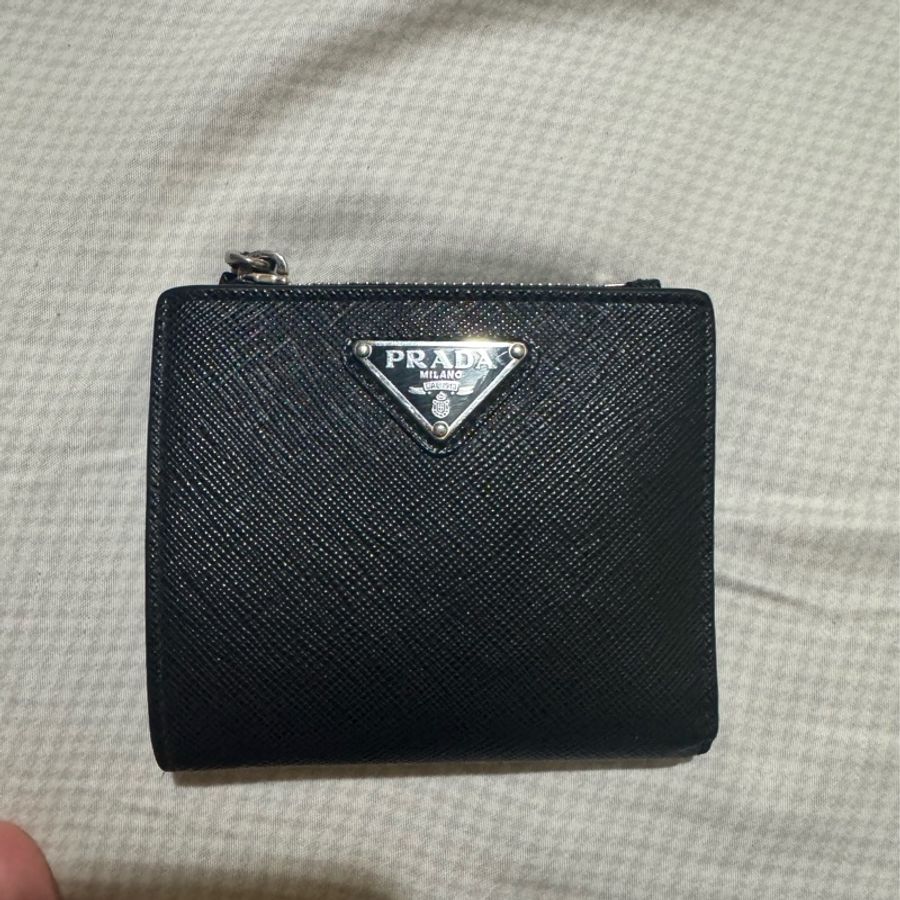 Prada 短夾 含有零錢包-0