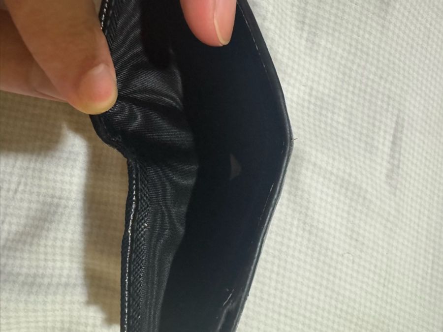 Prada 短夾 含有零錢包-9