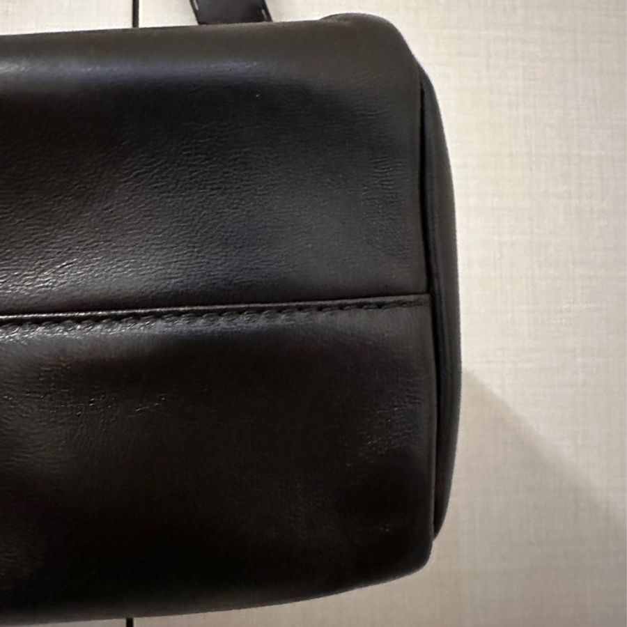 Prada 黑色肩背包-8