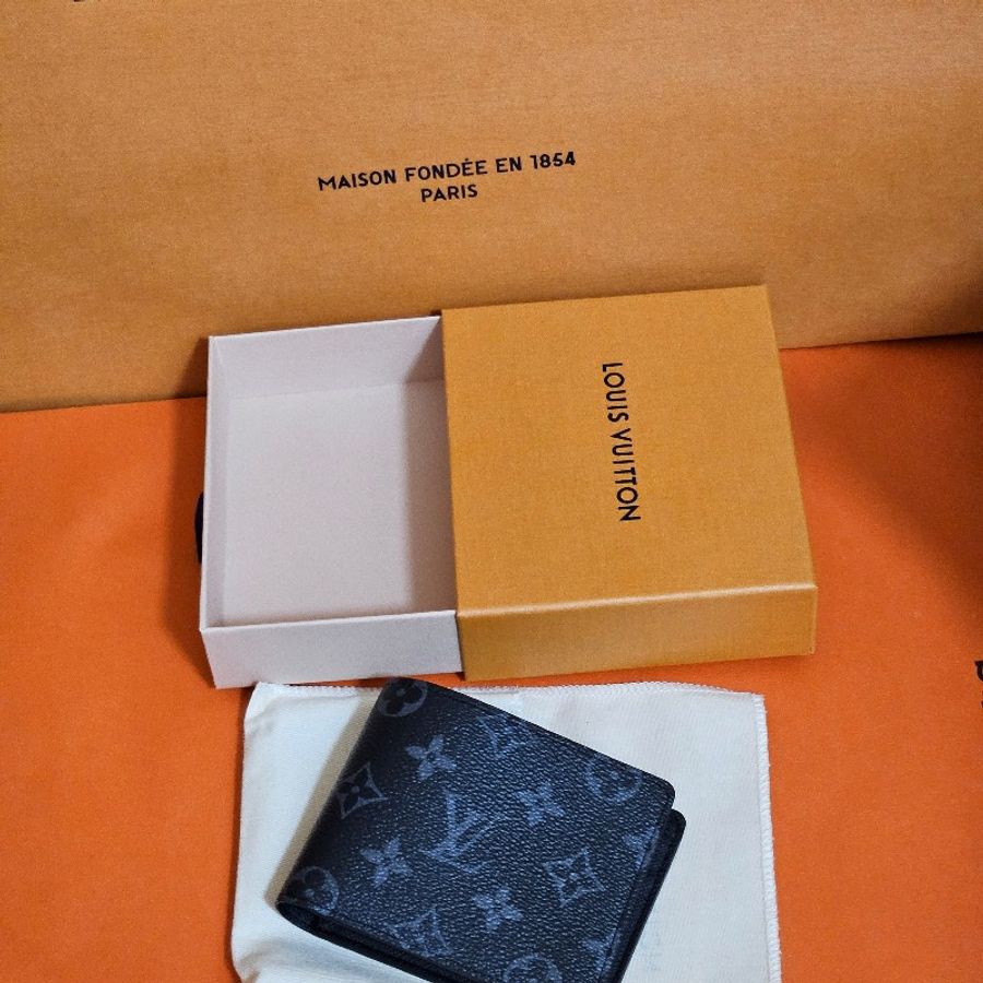 LV 短夾 全新剛帶回 M61695 Multiple 錢包 Louis Vuitton 皮夾 Monogram Eclipse-1