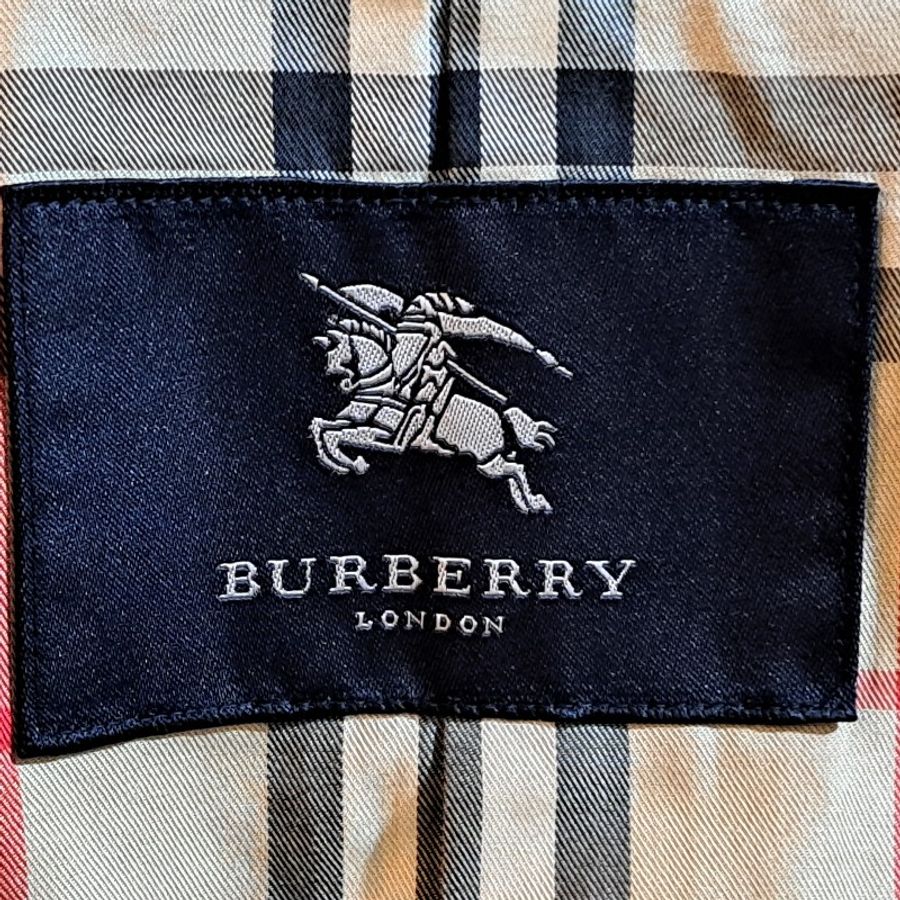 女M碼／Burberry London 女神長款風衣／經典NOVA 格紋/長90cm-28