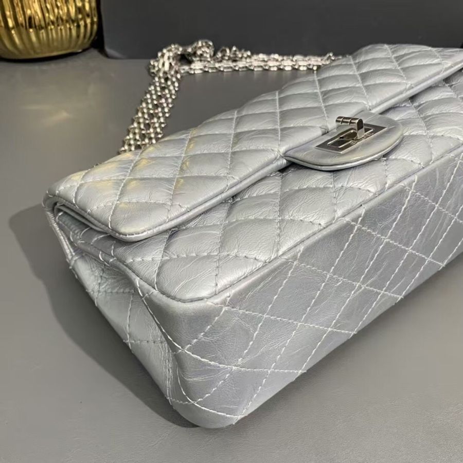 Chanel香奈兒2.55小號銀色牛皮銀扣雙蓋鏈條包,鐳射24開-4