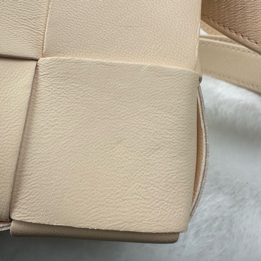 Bottega Veneta 小豆腐迷你編織包 Mini粉色羊皮 單肩包-8