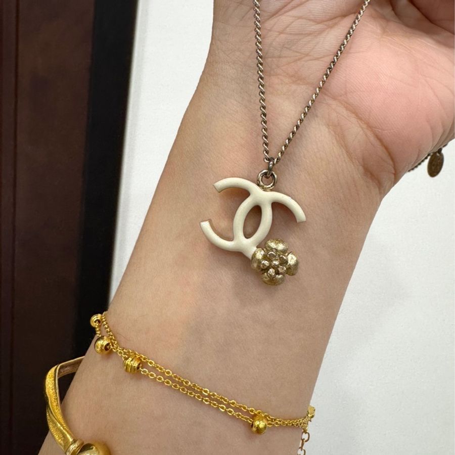 CHANEL 香奈兒 白琺瑯 經典時尚雙C LOGO山茶花 項鍊 鍊子-12